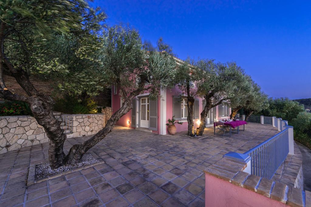 Villa Oliva, In A Serene Location & Private Pool, By Zantewize Akrotiri  Dış mekan fotoğraf